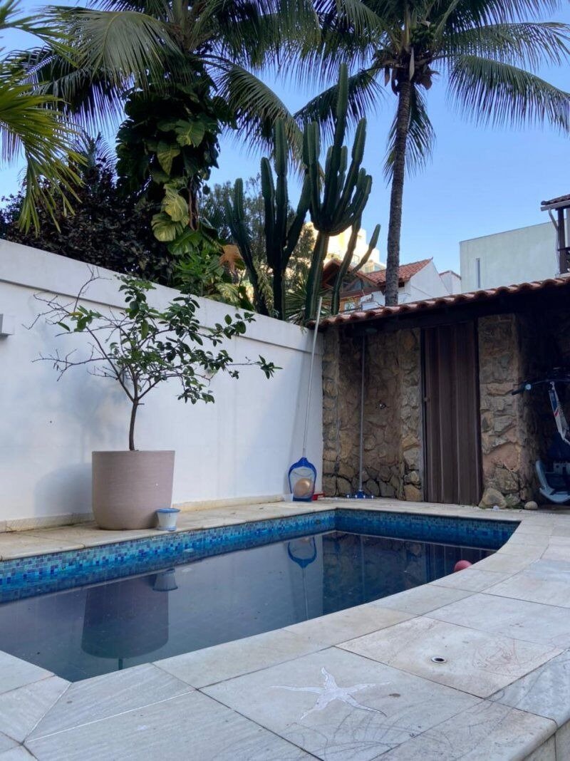 Casa na Barra da Tijuca 4 Quartos Av. das Américas 172m2 Jardim Saint Tropez