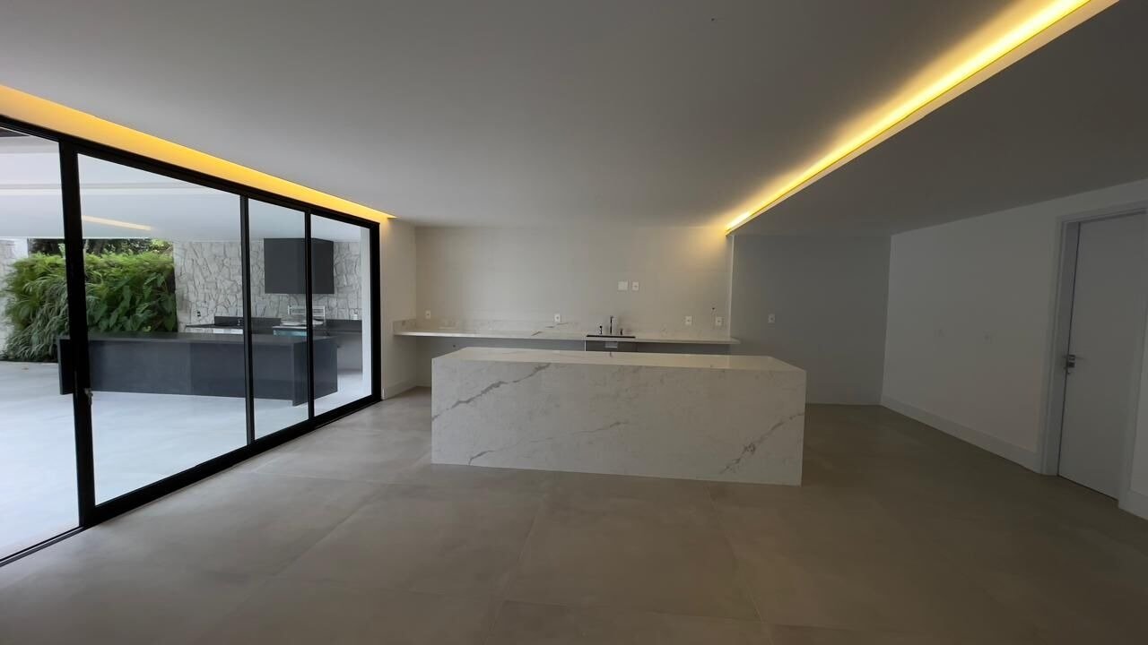 Casa na Barra da Tijuca 5 Quartos Av. das Américas 1010m2 Mansões