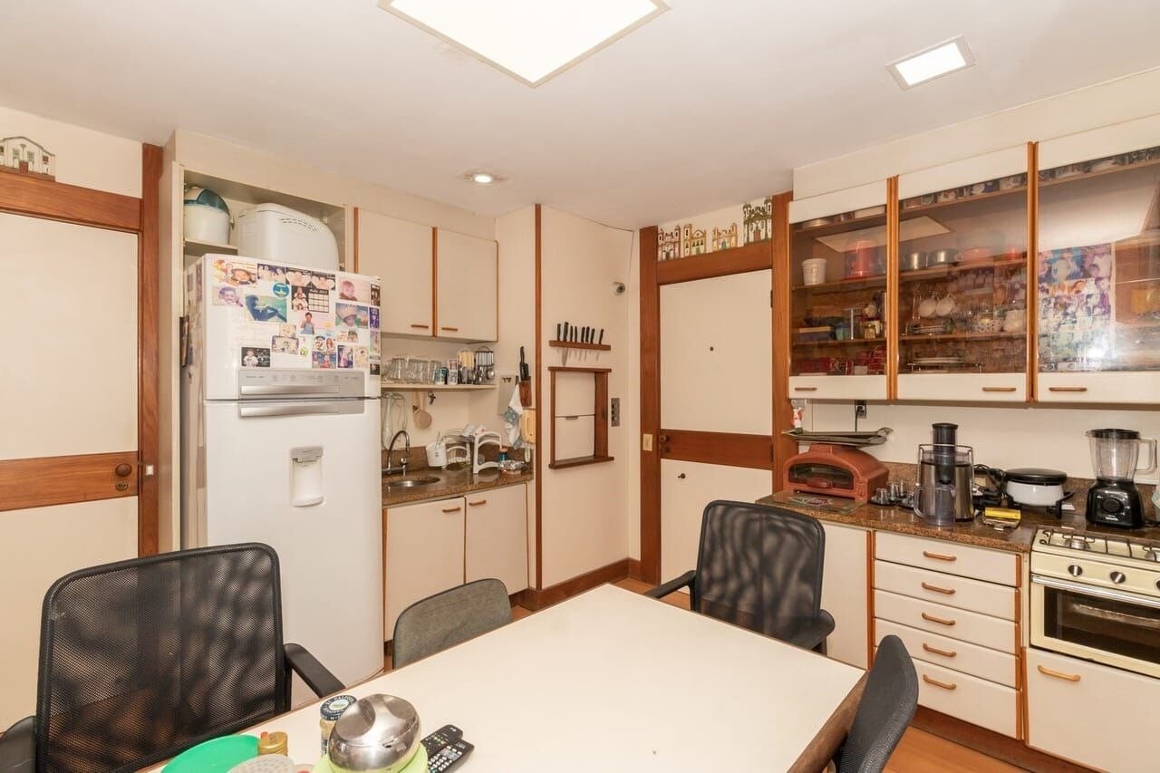 Casa na Barra da Tijuca 5 Quartos Av. das Américas 1200m2 Santa Lúcia