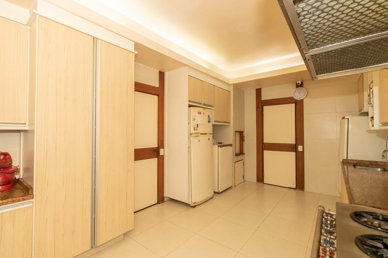 Casa na Barra da Tijuca 5 Quartos Av. das Américas 1200m2 Santa Lúcia