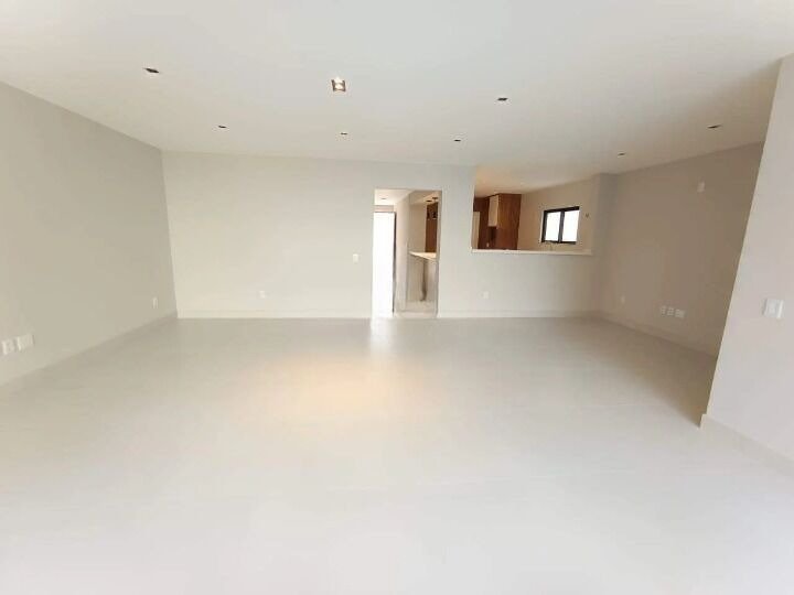 Casa na Barra da Tijuca 5 Quartos Av. das Américas 218m2 Rio Mar