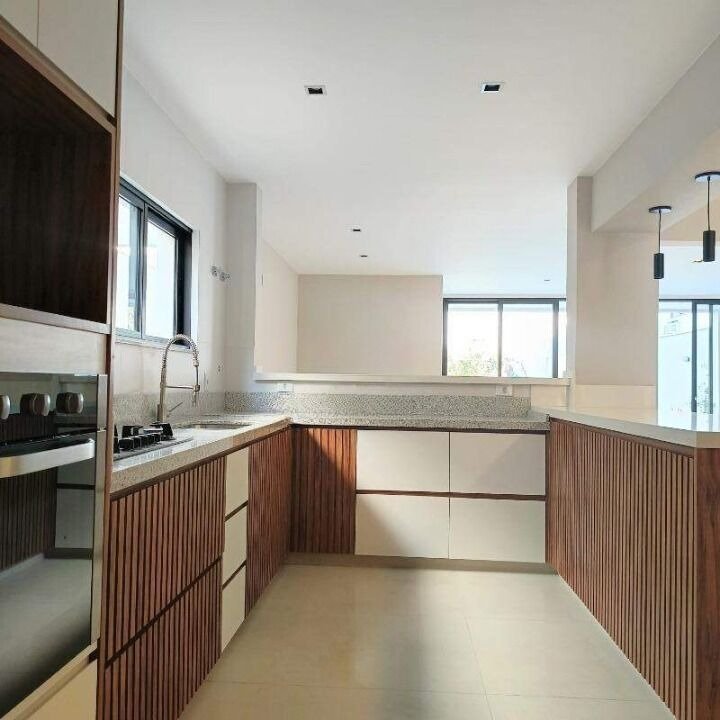 Casa na Barra da Tijuca 5 Quartos Av. das Américas 218m2 Rio Mar