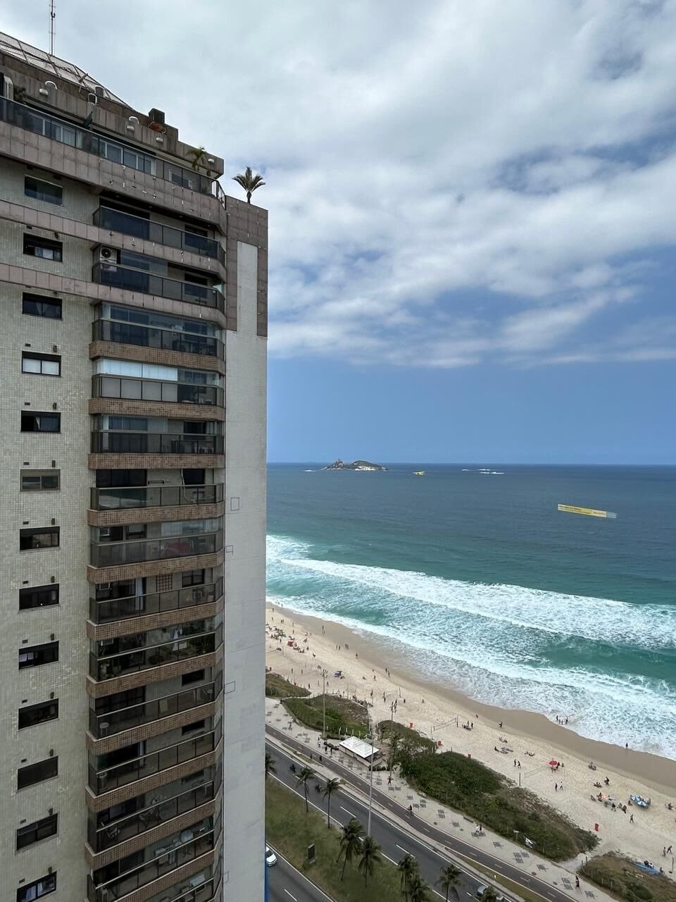 Cobertura na Barra da Tijuca 2 Quartos Av. Lúcio Costa 122m2 RPB Praia da Barra