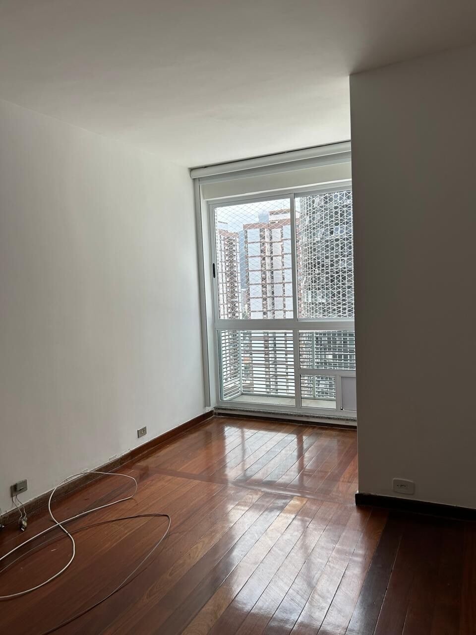 Cobertura na Barra da Tijuca 2 Quartos Av. Lúcio Costa 122m2 RPB Praia da Barra