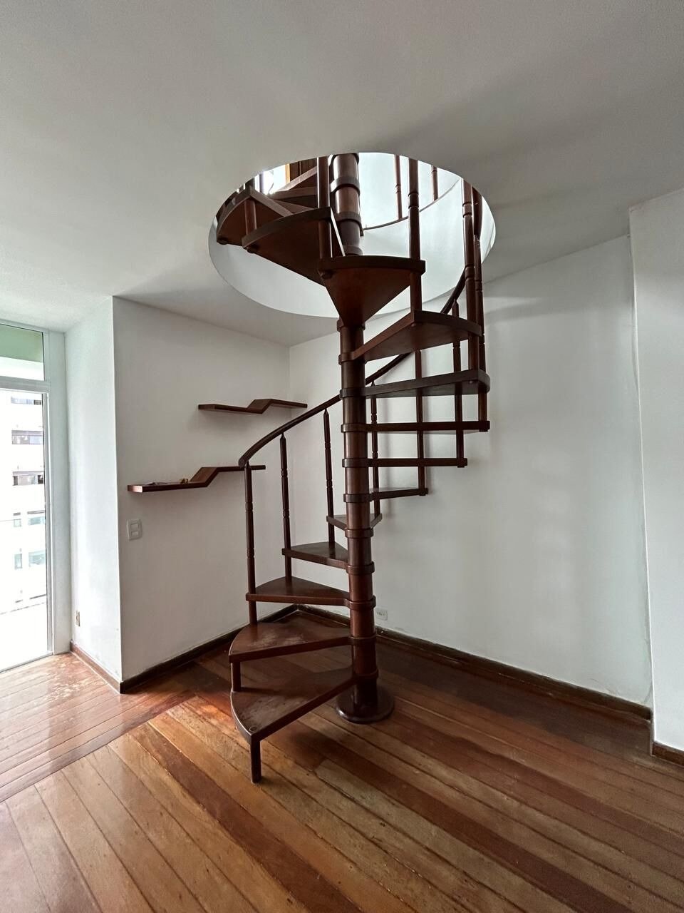 Cobertura na Barra da Tijuca 2 Quartos Av. Lúcio Costa 122m2 RPB Praia da Barra