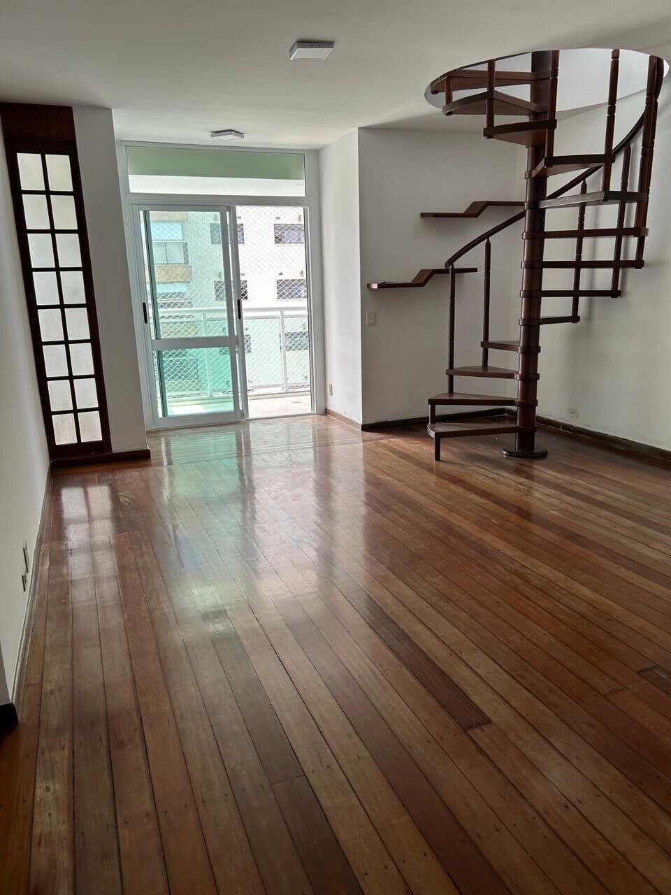 Cobertura na Barra da Tijuca 2 Quartos Av. Lúcio Costa 122m2 RPB Praia da Barra
