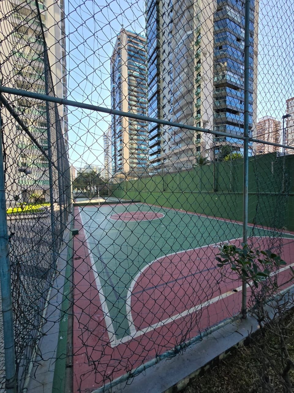 Cobertura na Barra da Tijuca 2 Quartos Av. Lúcio Costa 122m2 RPB Praia da Barra