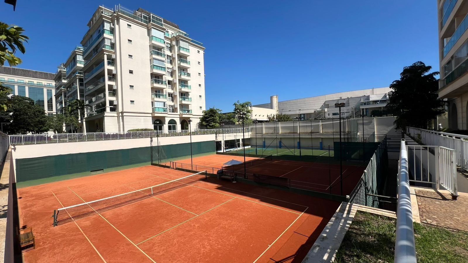 Cobertura na Barra da Tijuca 4 Quartos Av. Jornalista Tim Lopes 270m2 Le Parc