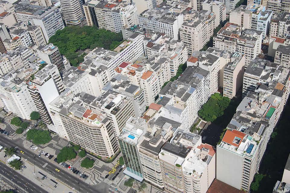 Condomínios e Facilidades na Rua Bulhões de Carvalho, 396 – Copacabana