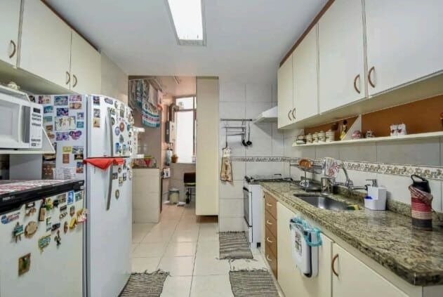 Apartamento em Copacabana 2 Quartos Rua Hilário de Gouveia 120m2