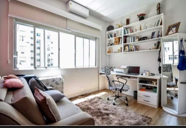 Apartamento em Copacabana 2 Quartos Rua Hilário de Gouveia 120m2