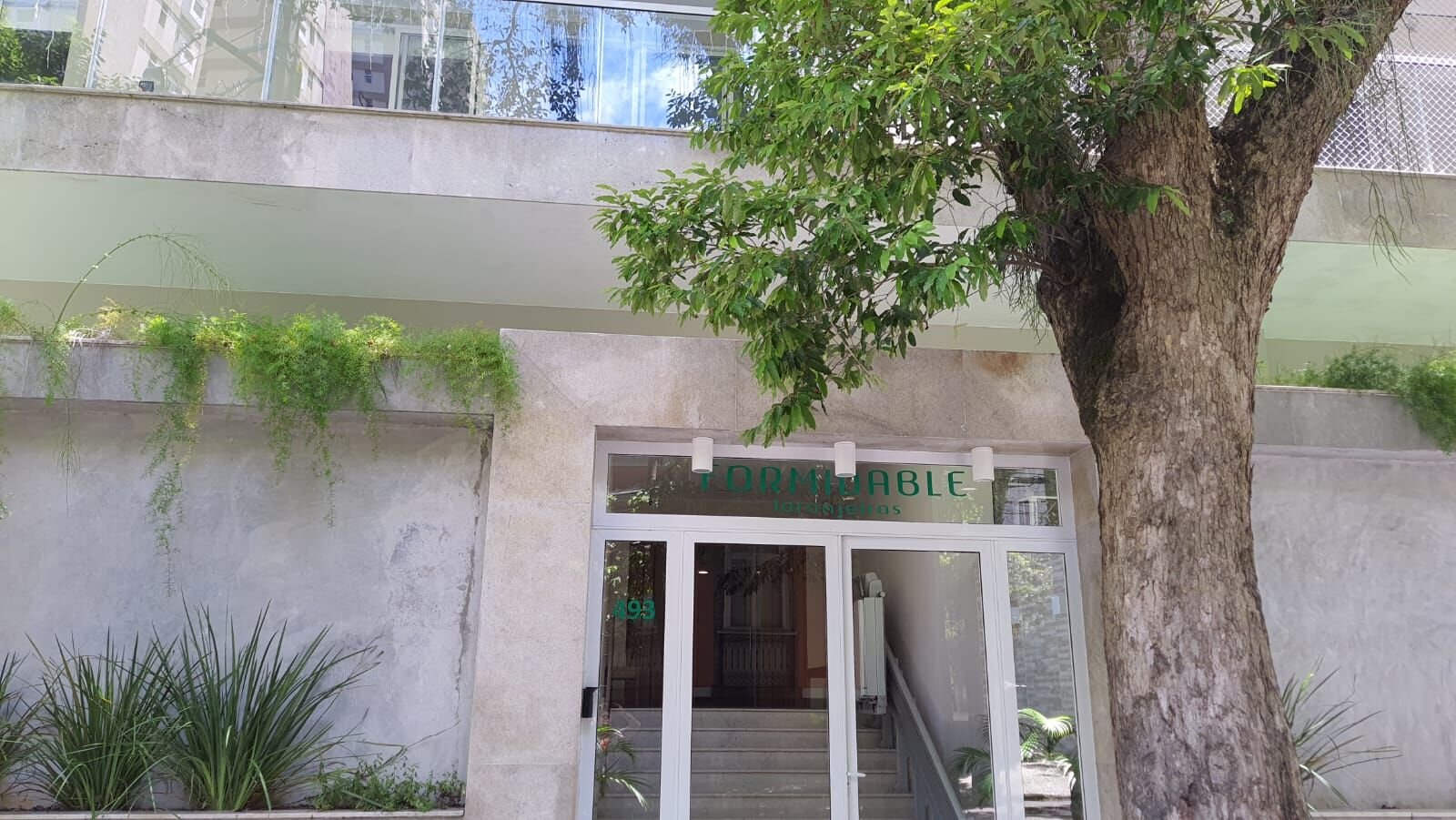 Apartamento em Laranjeiras 2 Quartos Formidable 113m2