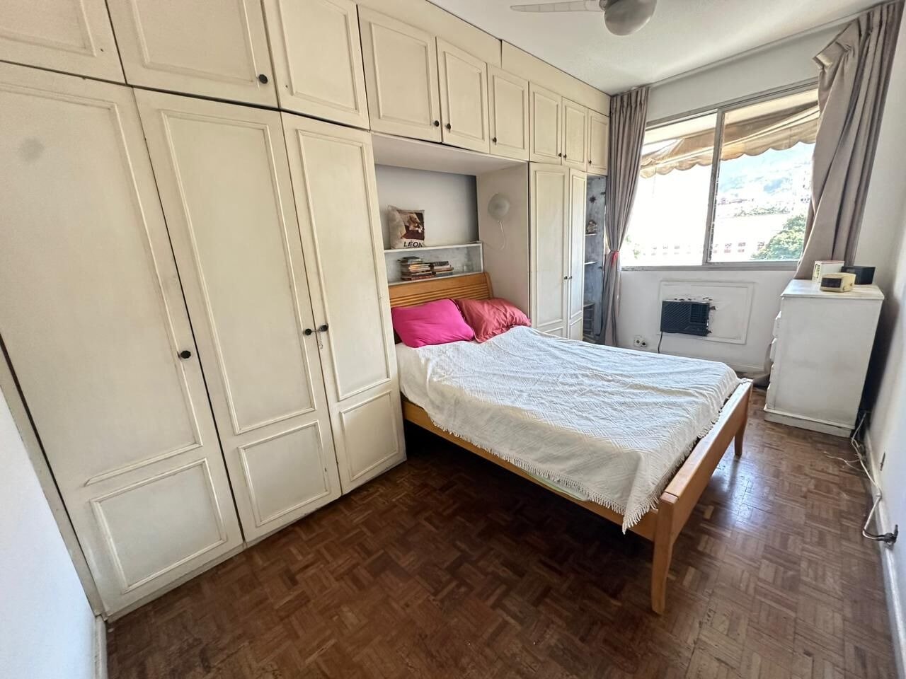 Apartamento em Laranjeiras 3 Quartos Rua Coelho Neto 135m2
