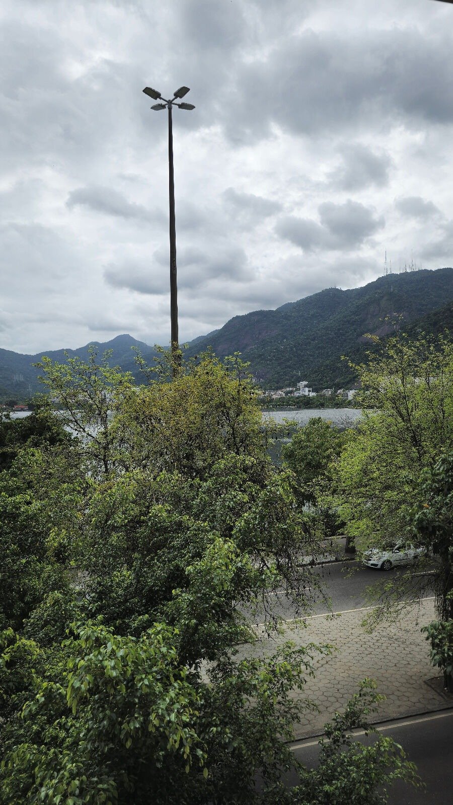 Apartamento na Lagoa 3 Suítes Avenida Epitácio Pessoa 160m2