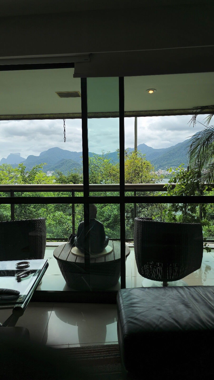 Apartamento na Lagoa 3 Suítes Avenida Epitácio Pessoa 160m2