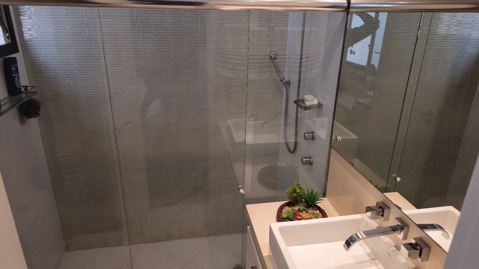 Apartamento na Lagoa 3 Suítes Avenida Epitácio Pessoa 160m2