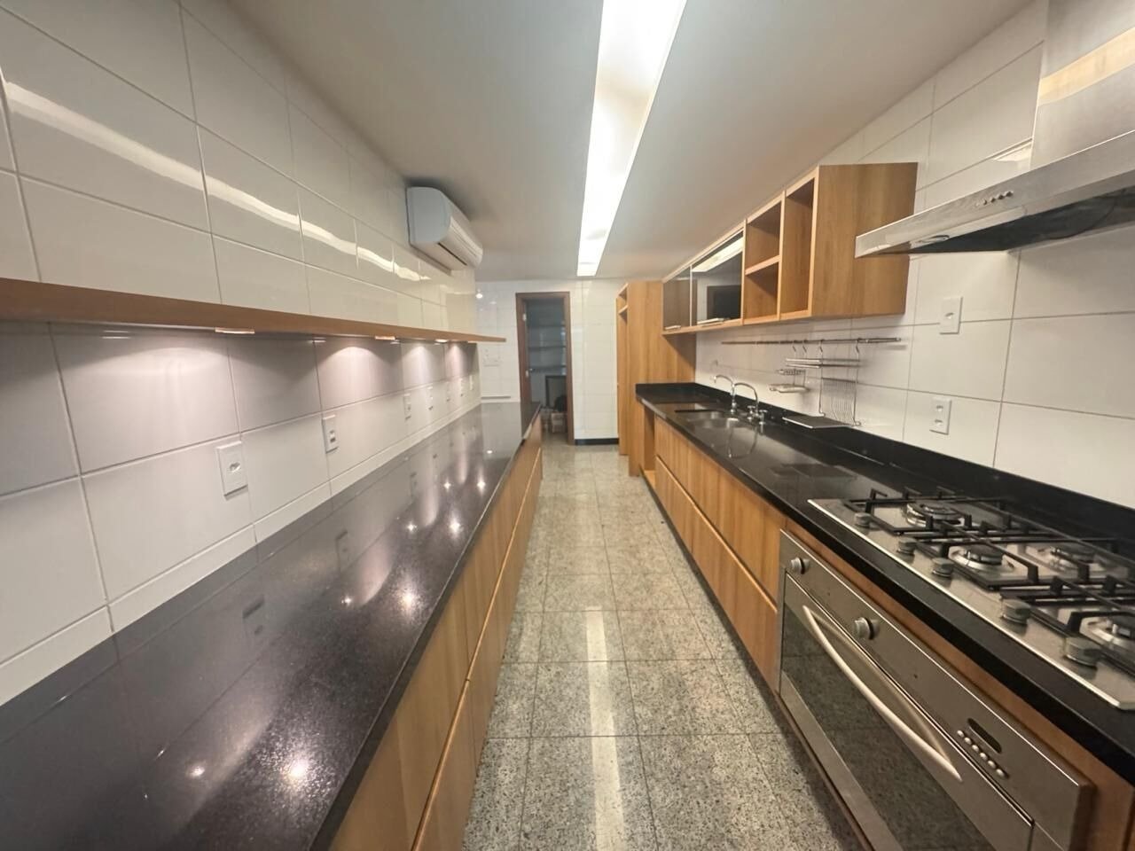 Apartamento na Lagoa 4 Suítes Avenida Epitácio Pessoa 236m2