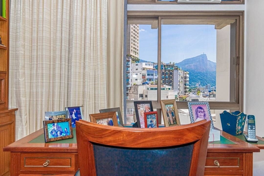 Apartamento no Alto Leblon 3 Quartos Rua Brandão Filho 245m2