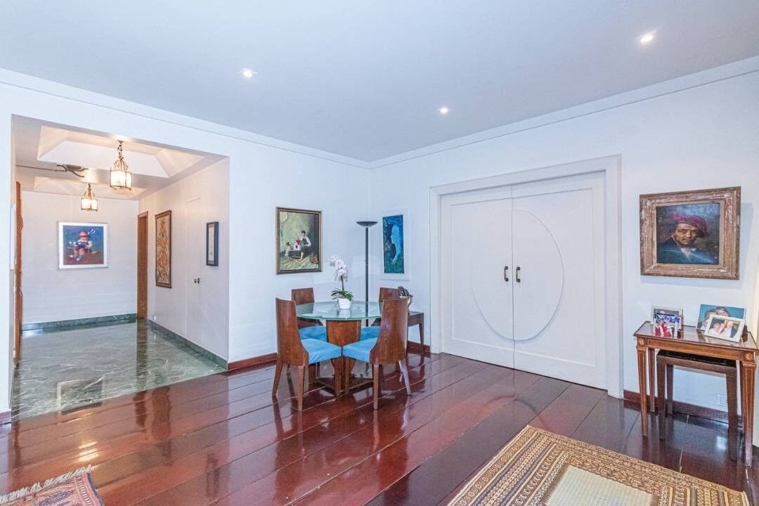 Apartamento no Alto Leblon 3 Quartos Rua Brandão Filho 245m2