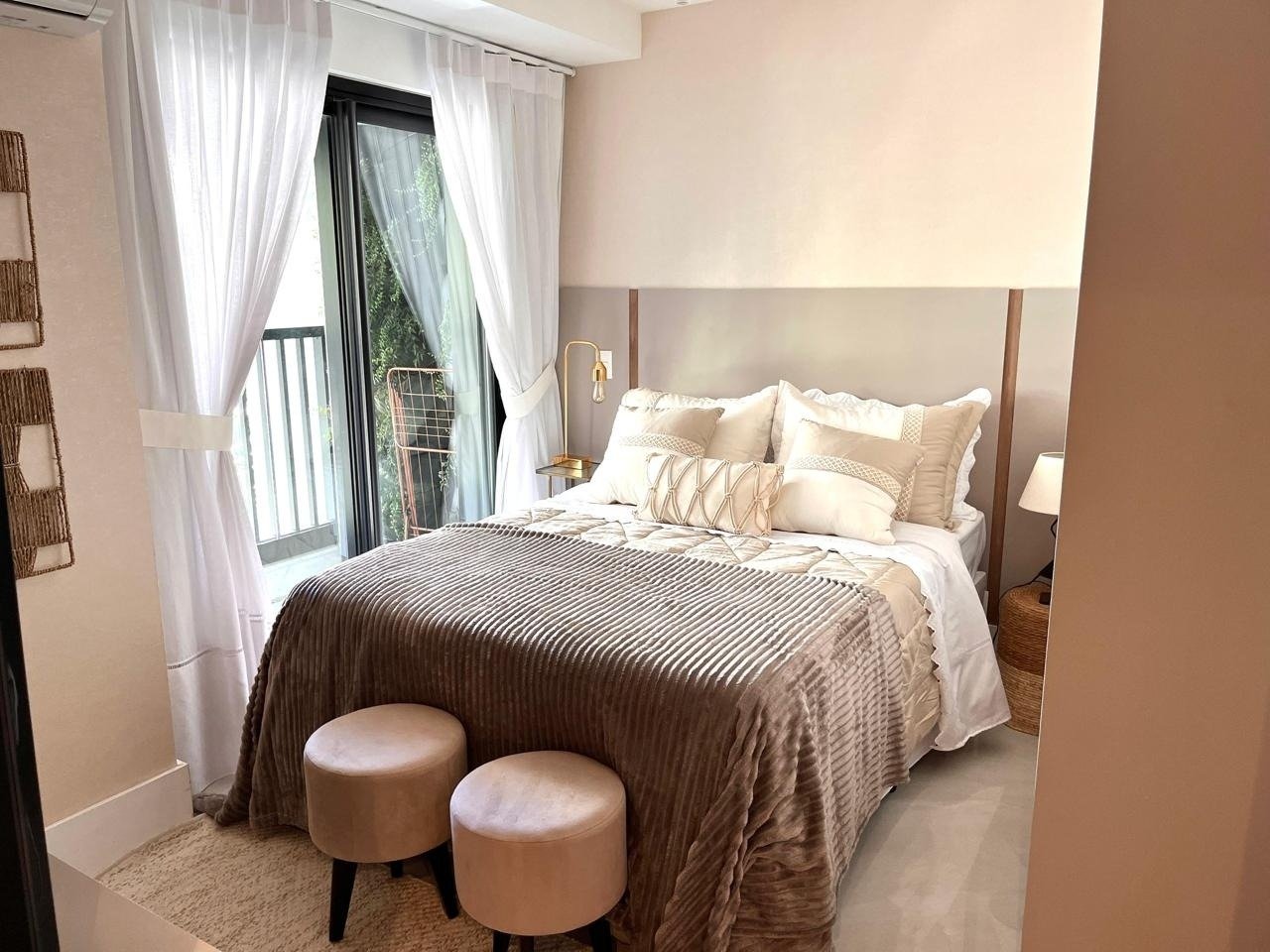 Apartamento no Condomínio Bartô 144 2 Quartos Rua Bartolomeu Mitre 90m2