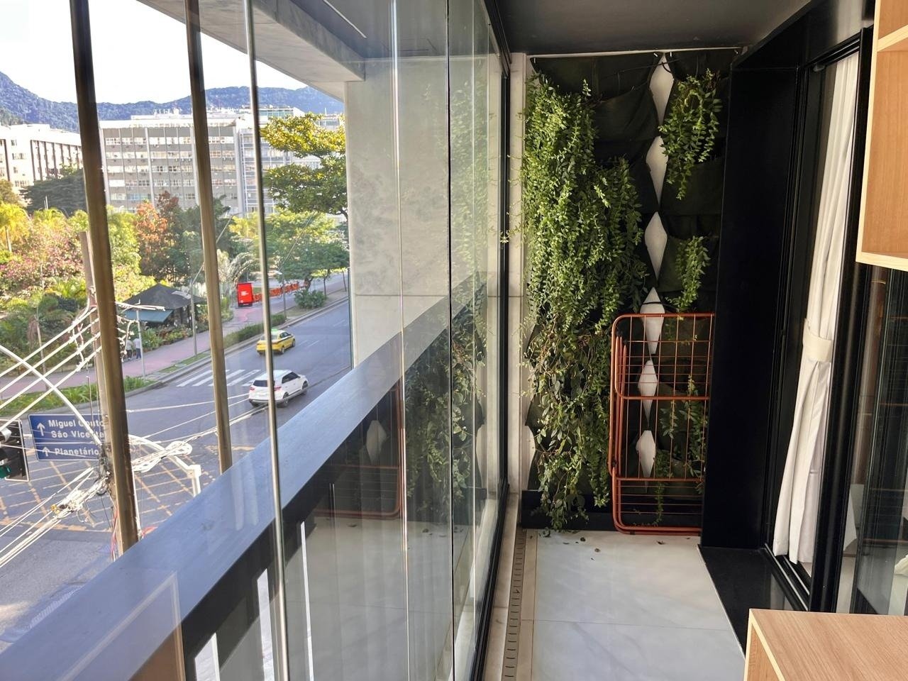 Apartamento no Condomínio Bartô 144 2 Quartos Rua Bartolomeu Mitre 90m2