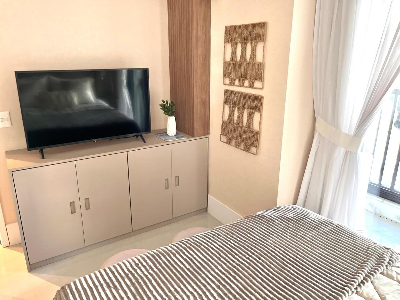 Apartamento no Condomínio Bartô 144 2 Quartos Rua Bartolomeu Mitre 90m2