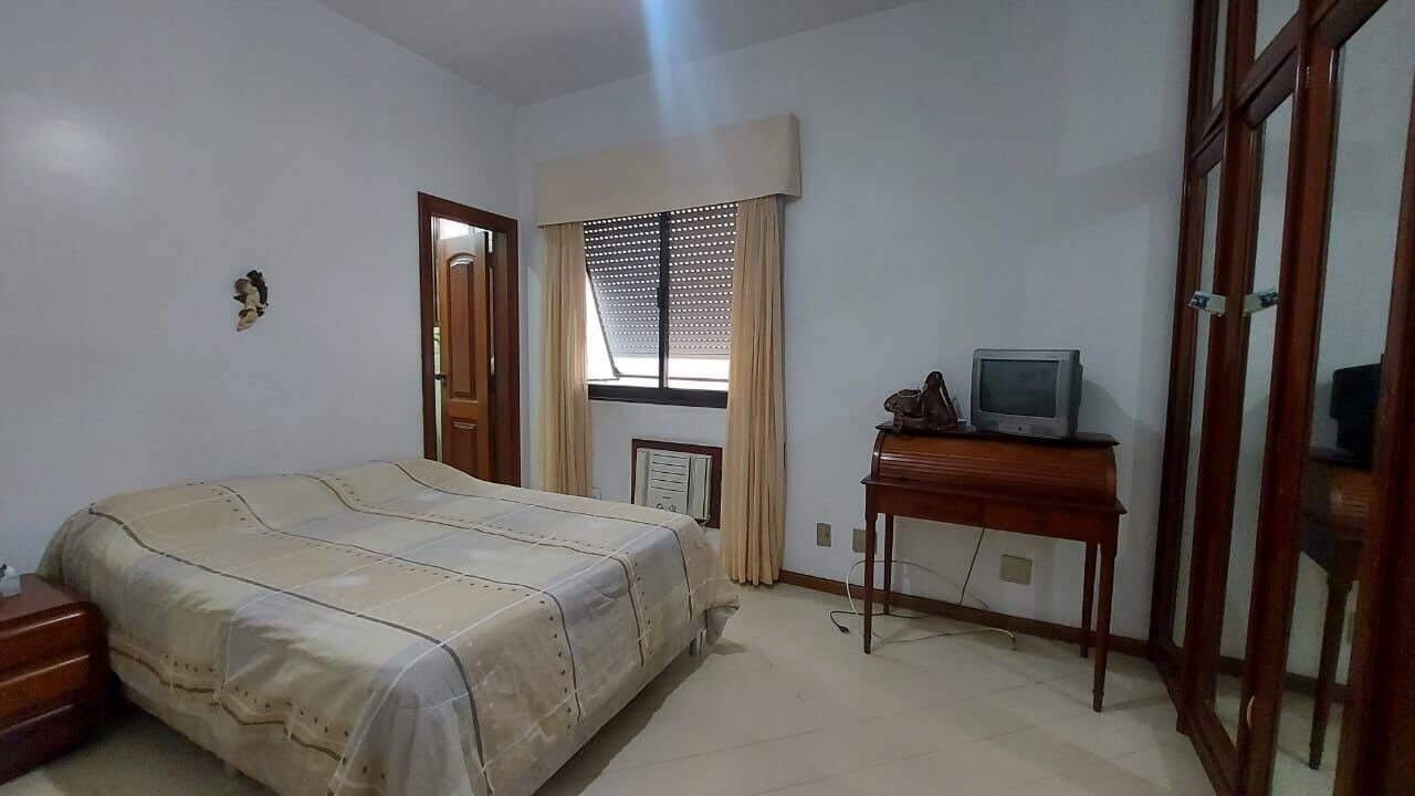Casa na Urca 6 Quartos Rua Otávio Corrêa 387m2