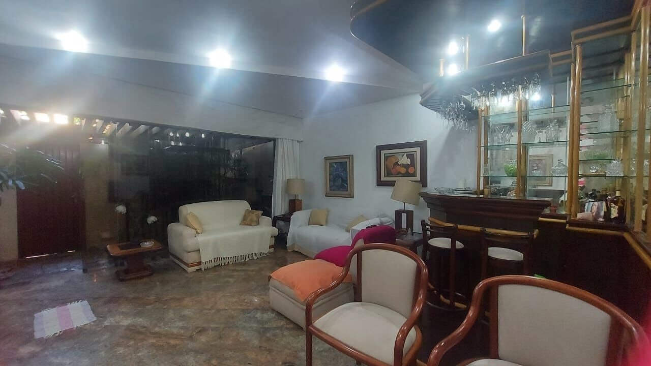 Casa na Urca 6 Quartos Rua Otávio Corrêa 387m2