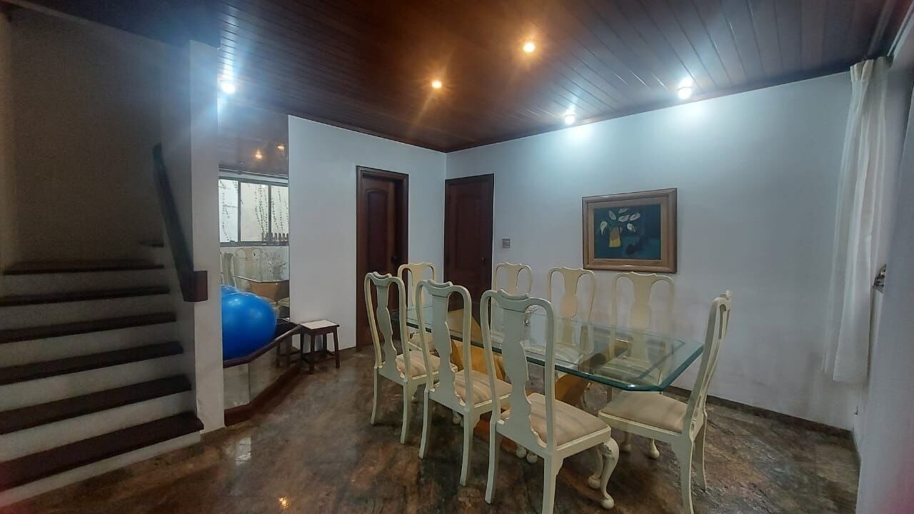 Casa na Urca 6 Quartos Rua Otávio Corrêa 387m2