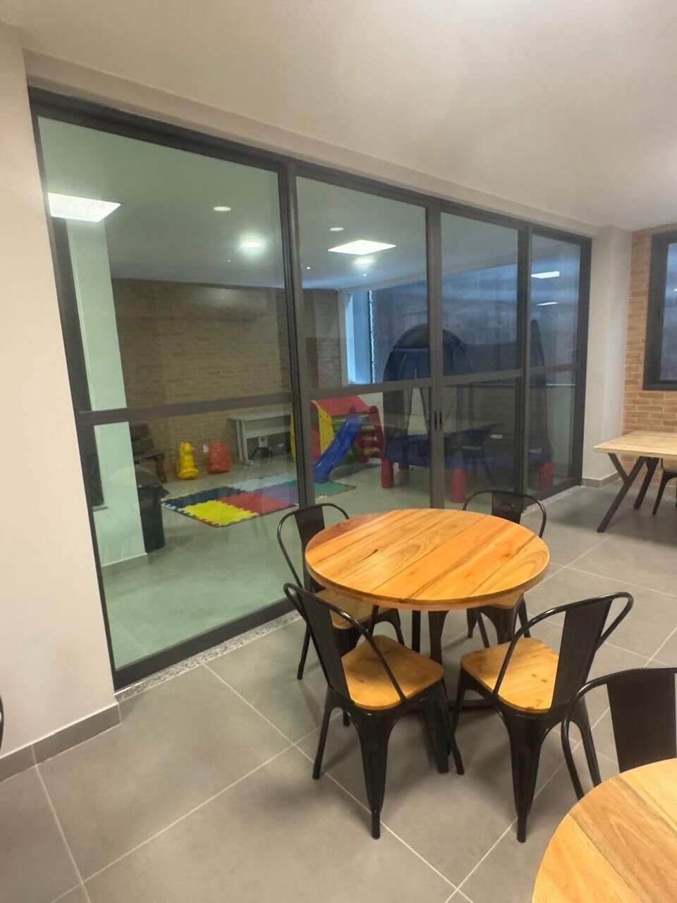 Cobertura em Botafogo 3 Suítes Rua Oliveira Fausto 271m2