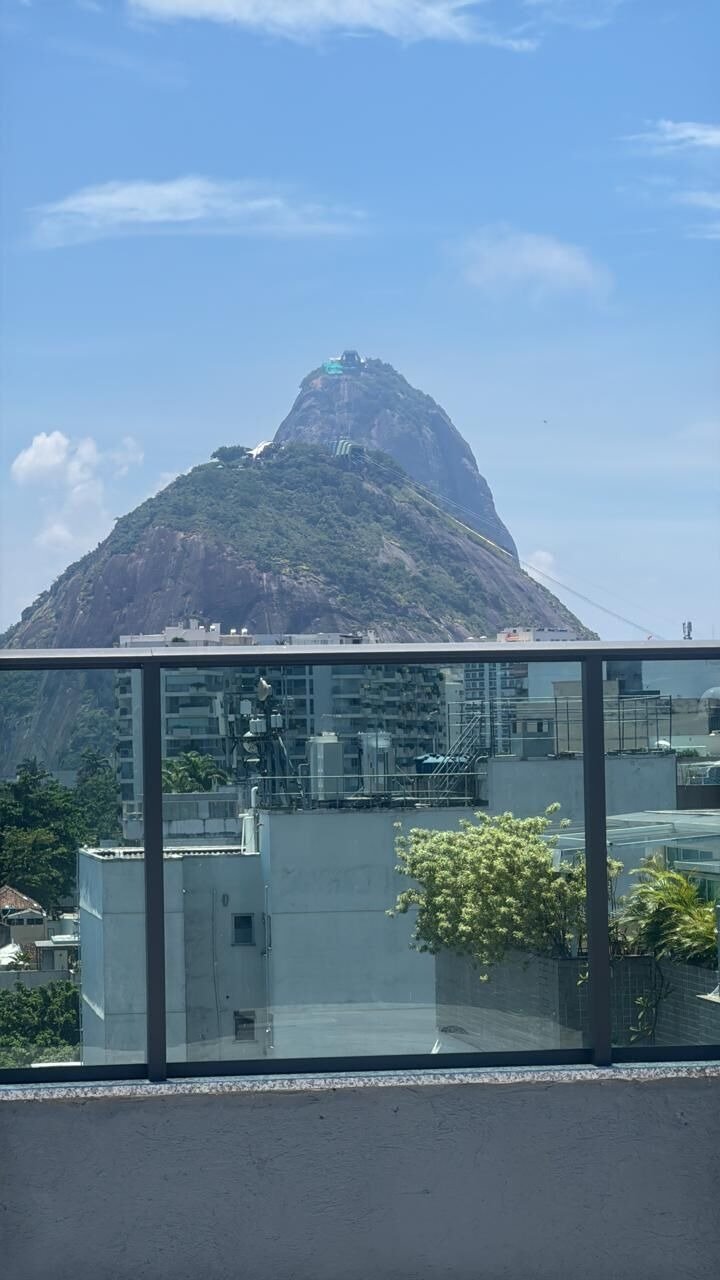 Cobertura em Botafogo 3 Suítes Rua Oliveira Fausto 271m2