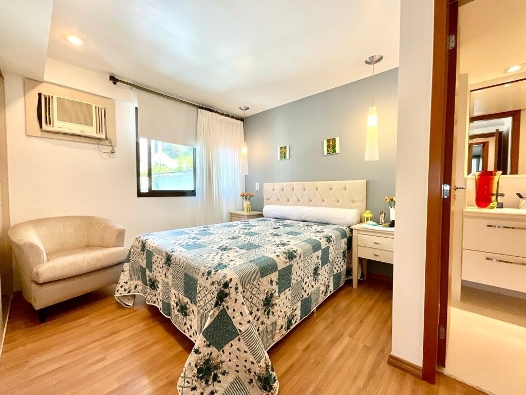 Cobertura em Laranjeiras 3 Quartos Rua Carlos de Campos 230m2