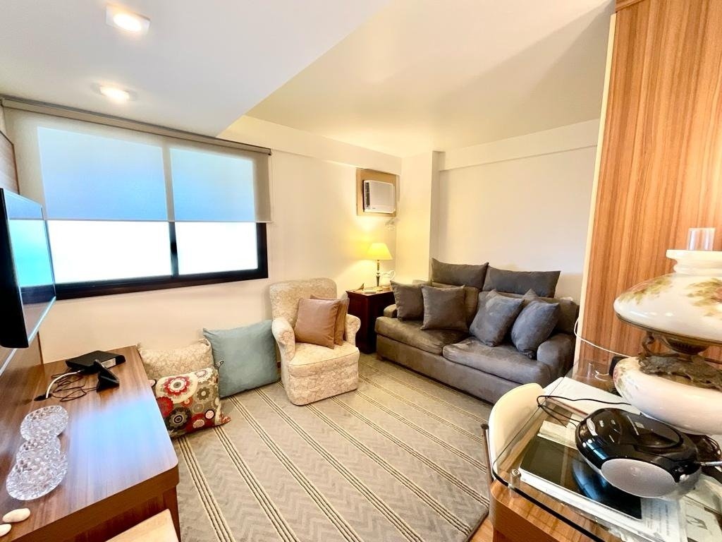 Cobertura em Laranjeiras 3 Quartos Rua Carlos de Campos 230m2