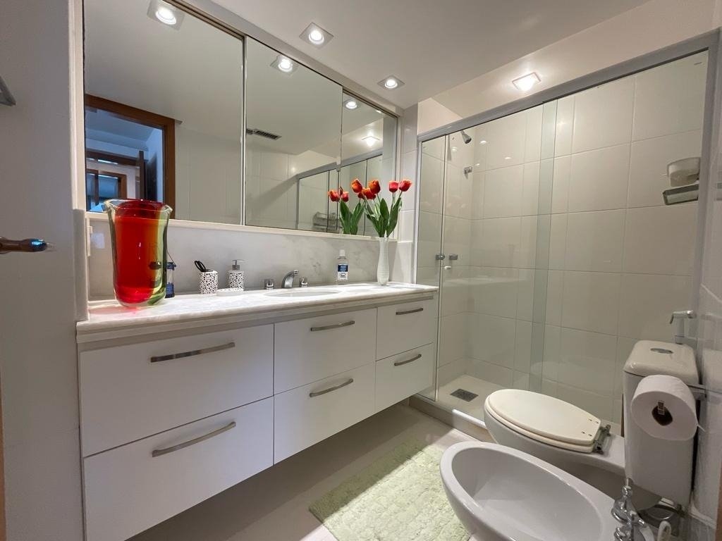 Cobertura em Laranjeiras 3 Quartos Rua Carlos de Campos 230m2