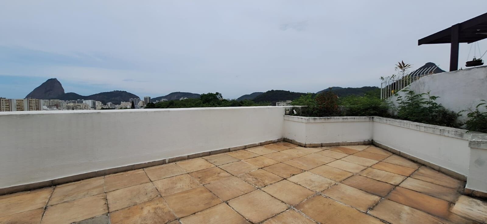 Cobertura em Laranjeiras 4 Quartos Rua Paulo César de Andrade 270m2