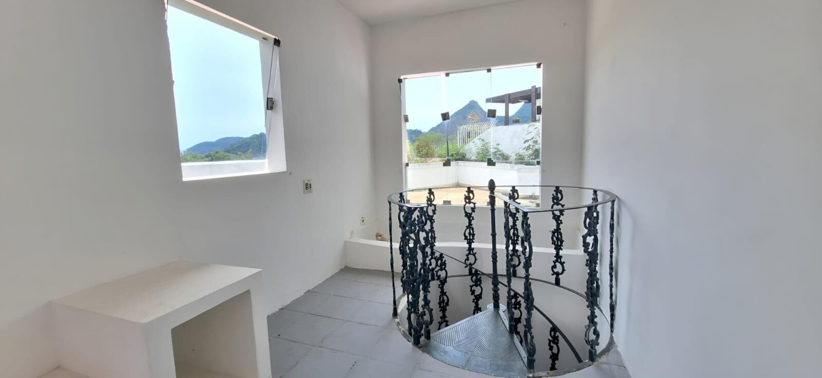 Cobertura em Laranjeiras 4 Quartos Rua Paulo César de Andrade 270m2