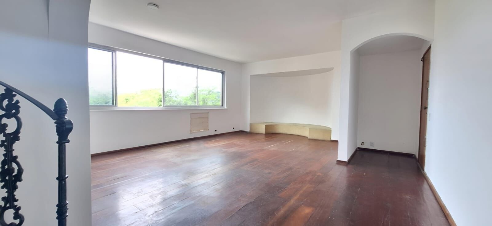 Cobertura em Laranjeiras 4 Quartos Rua Paulo César de Andrade 270m2