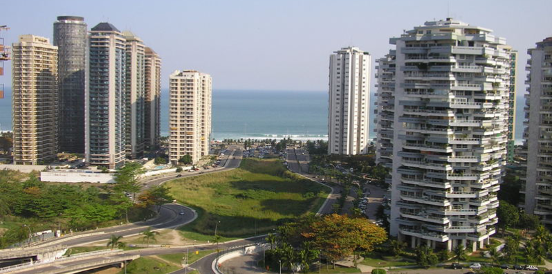 Condomínios e Facilidades na Avenida Rachel de Queiroz 100 Barra da Tijuca