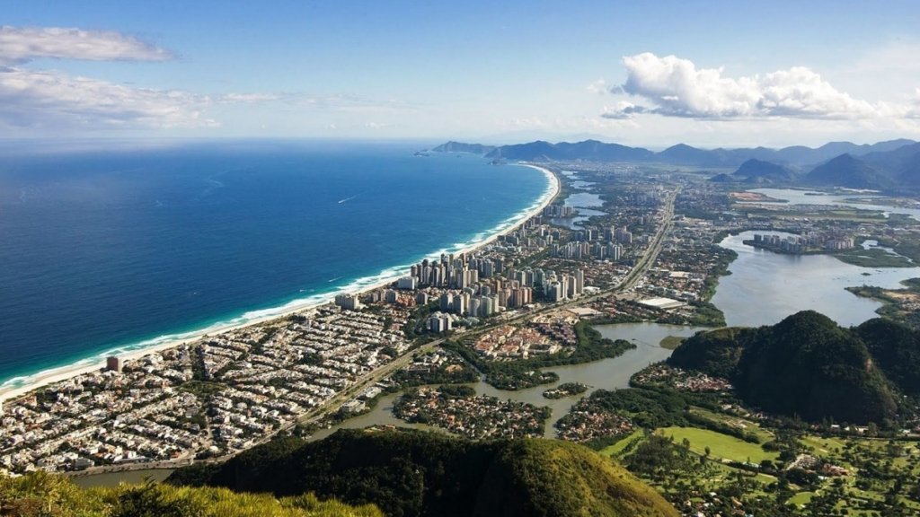 Aspectos Legais da Compra de Imóveis na Avenida Rachel de Queiroz 100 Barra da Tijuca