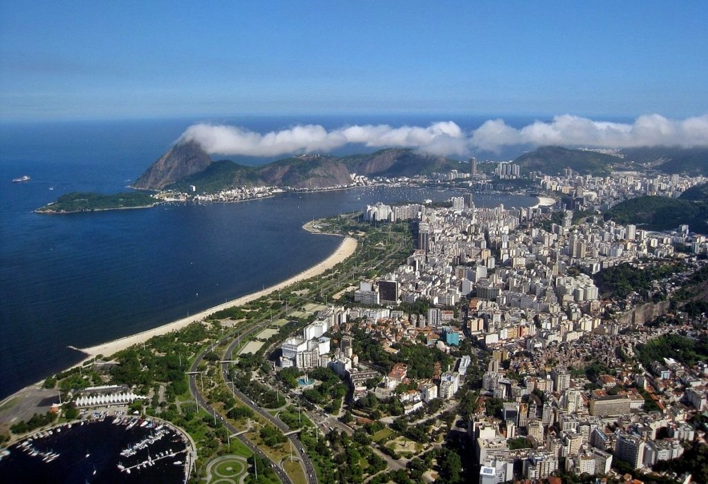Plantas dos Apartamentos Monza 1 e 2 quartos na Rua Princesa Januária 34