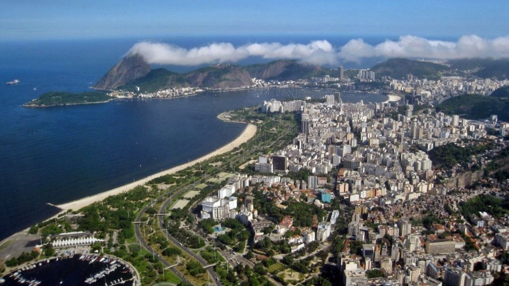 Apartamento à Venda na Rua Princesa Januária 34 Flamengo com Lazer Completo