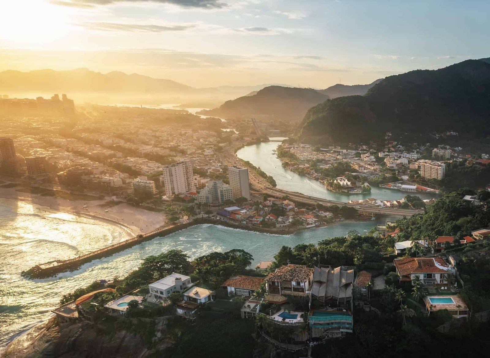 Comprar no Lançamento de Casas Novas De Alto Padrão Na Barra 2025