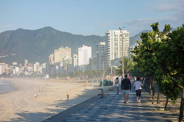 Bairro Lançamentos na Av. Henrique Dumont - Ipanema